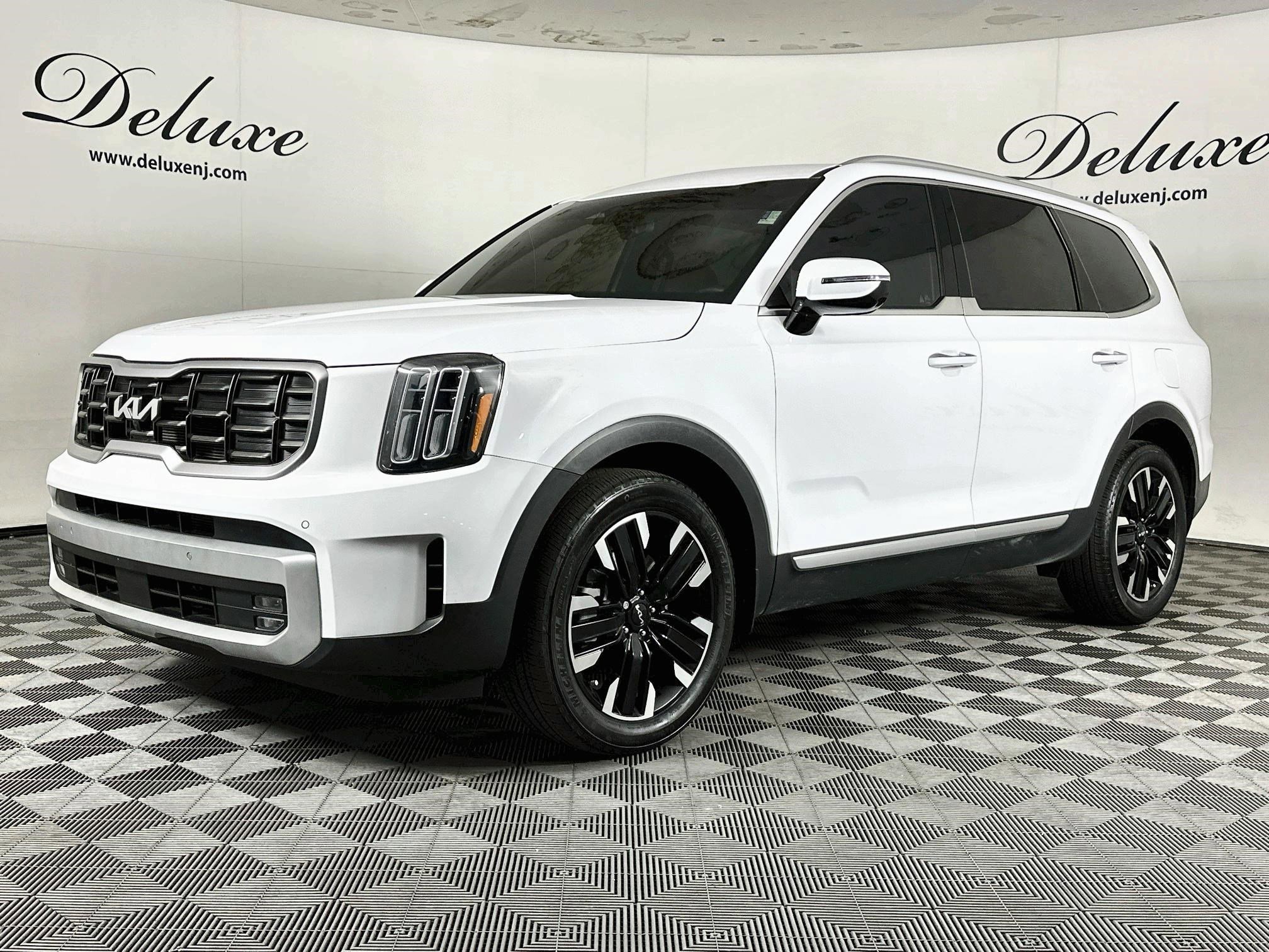 Used 2024 Kia Telluride SX Prestige AWD/4WD image 3