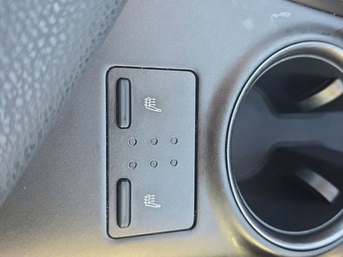 Used 2022 Toyota Camry XSE image 27