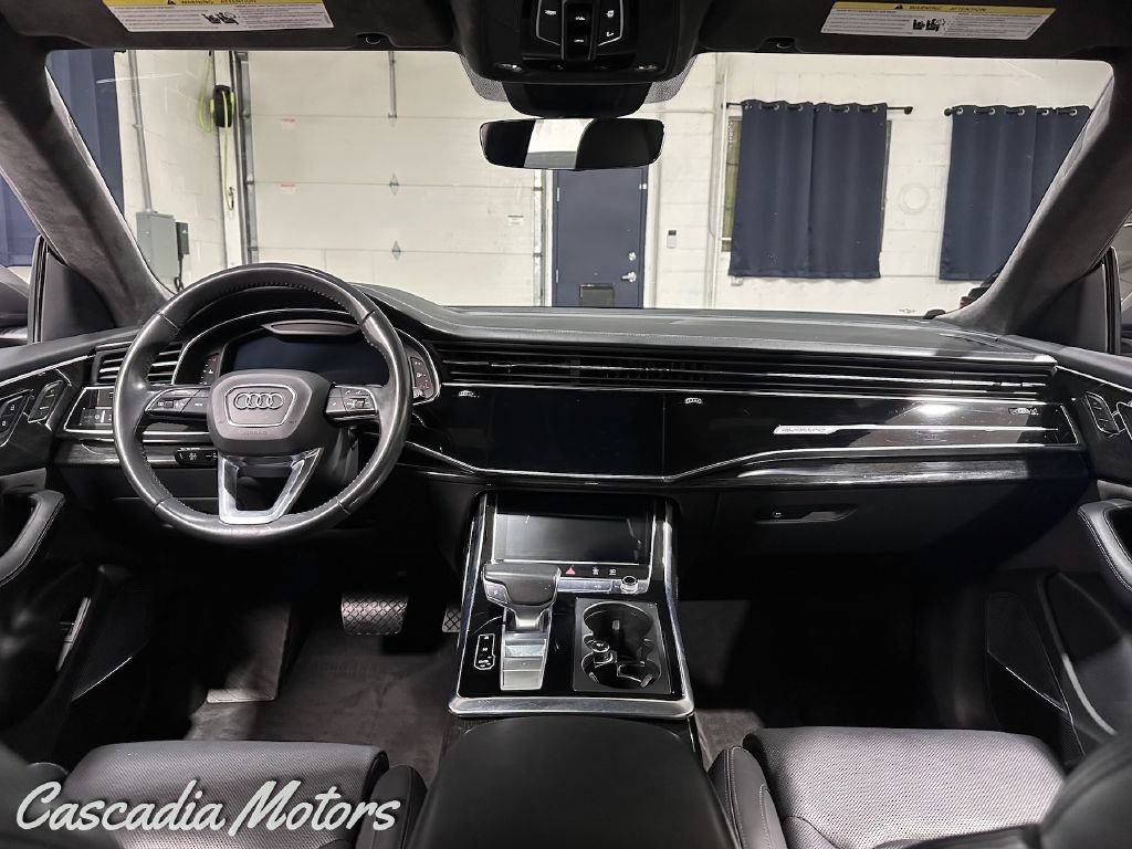 Used 2019 Audi Q8 Prestige w/ Luxury Package AWD/4WD image 20