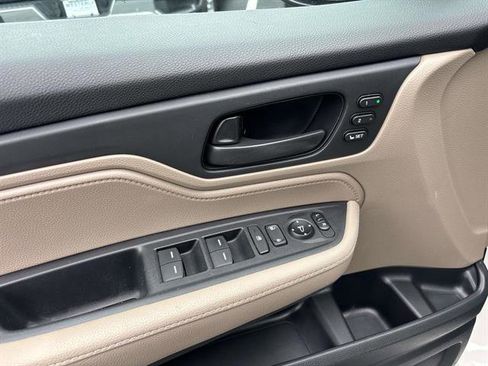 Used 2018 Honda Odyssey EX-L image 9