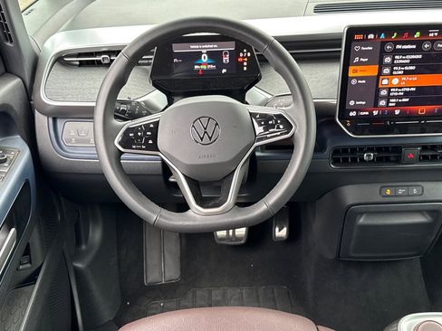 New 2025 Volkswagen ID. Buzz Pro S image 14