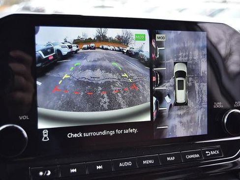 New 2025 Nissan Pathfinder Platinum image 14