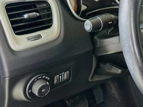 Used 2021 Jeep Compass Latitude w/ Sun and Sound Group image 14