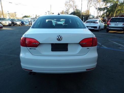 Used 2014 Volkswagen Jetta SE image 9