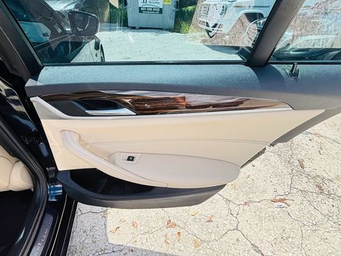 Used 2017 BMW 530i RWD image 13