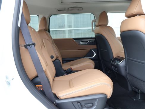Used 2026 INFINITI QX80 Luxe w/ Cargo Package AWD/4WD image 20