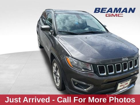 Used 2020 Jeep Compass Limited FWD image 1