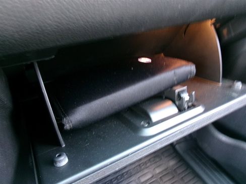 Used 2008 Ford Explorer Sport Trac XLT image 35