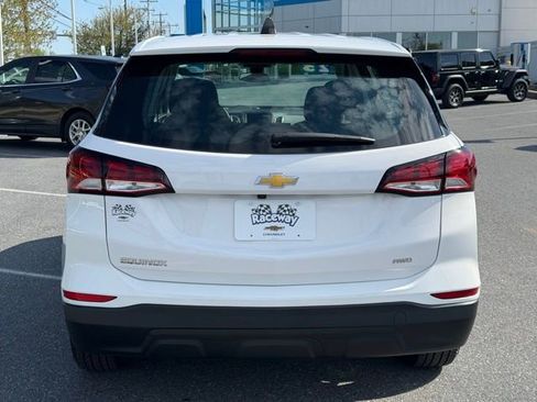 Used 2023 Chevrolet Equinox LS image 12