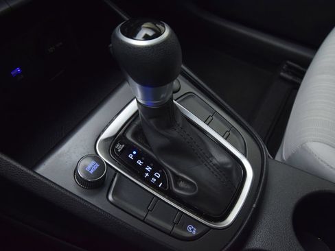 Used 2022 Hyundai Kona SEL AWD/4WD image 25