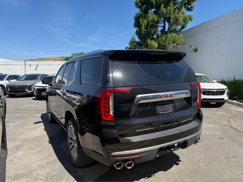Used 2023 GMC Yukon Denali image 3
