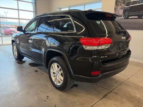 Used 2018 Jeep Grand Cherokee Laredo image 6