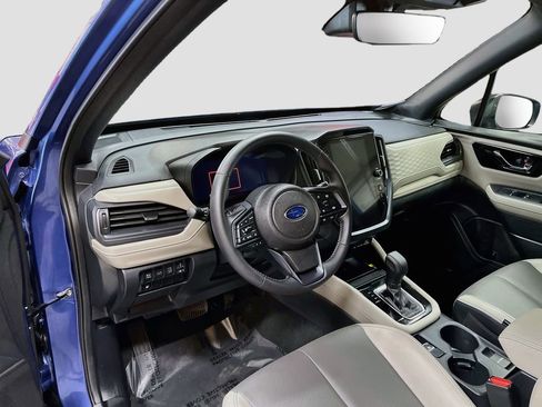 Used 2025 Subaru Forester Limited w/ Popular Package AWD/4WD image 9