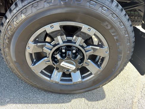 Used 2024 Ford F250 XL w/ STX Appearance Package image 25