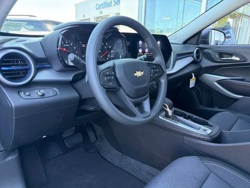 New 2026 Chevrolet Trax LS FWD image 8