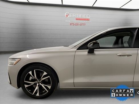 Used 2025 Volvo S60 B5 Core image 85