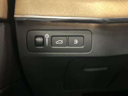 Used 2021 Volvo XC90 T8 Inscription Expression w/ Advanced Package image 26