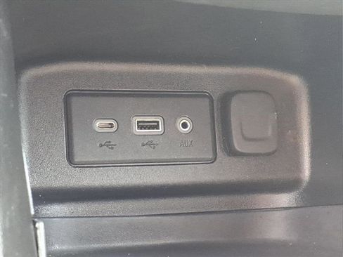 Used 2019 Chevrolet Equinox LT image 23