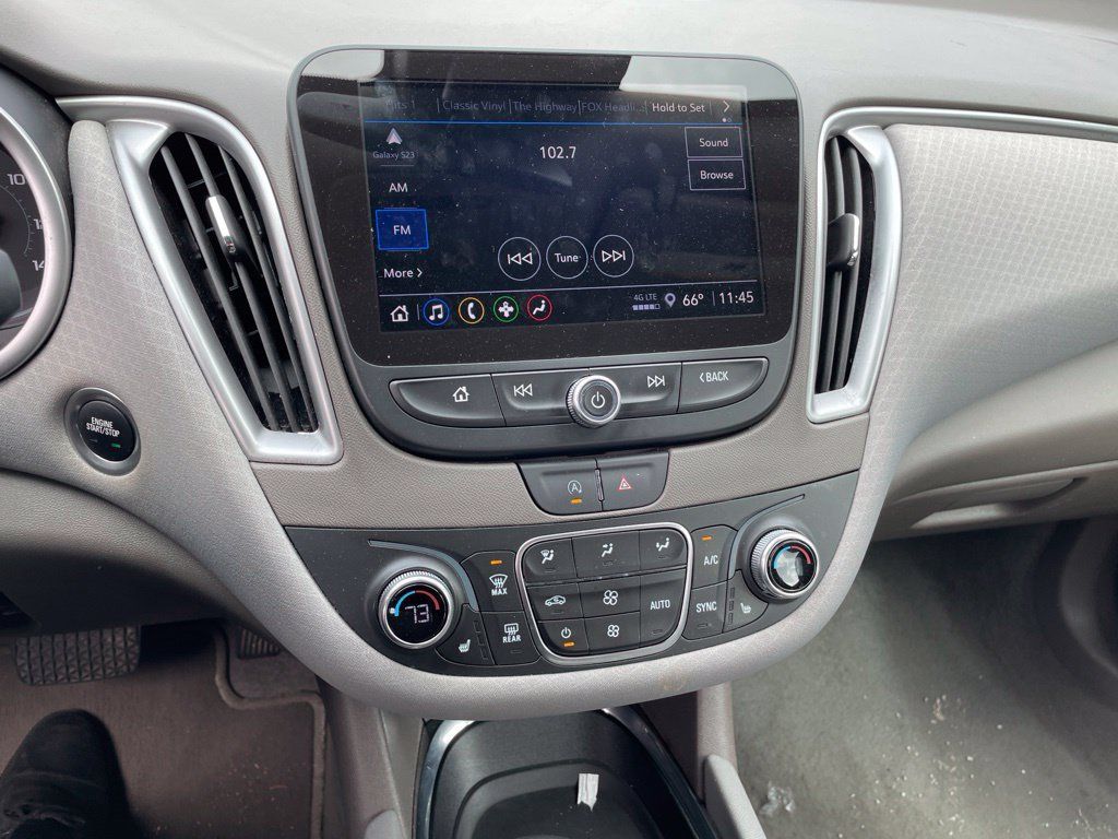 Used 2025 Chevrolet Malibu LT FWD image 22