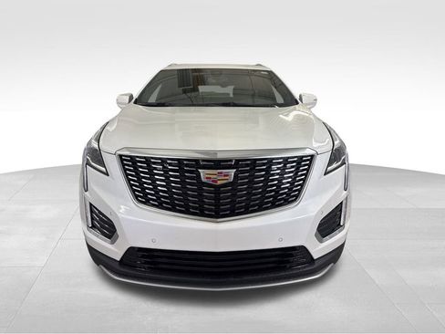 Used 2025 Cadillac XT5 Premium Luxury image 3