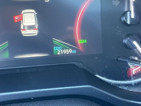 Used 2025 Toyota RAV4 XLE w/ Convenience Package image 43