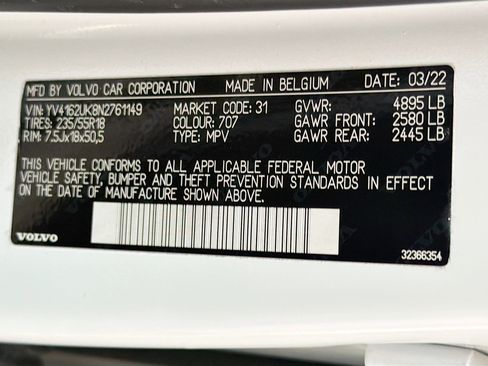 Used 2022 Volvo XC40 T5 Momentum image 43