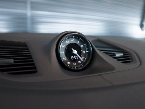 New 2025 Porsche Cayenne Turbo image 25