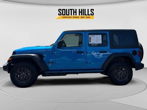 Used 2026 Jeep Wrangler Unlimited Sport AWD/4WD image 2