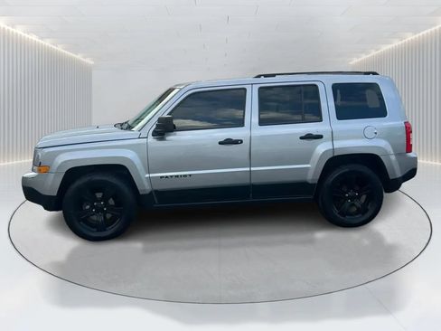 Used 2015 Jeep Patriot Sport FWD image 9