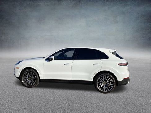 Used 2021 Porsche Cayenne AWD/4WD image 22