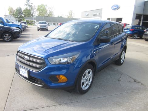 Used 2018 Ford Escape S image 3