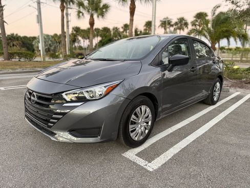 Used 2024 Nissan Versa S w/ Trunk Package image 15