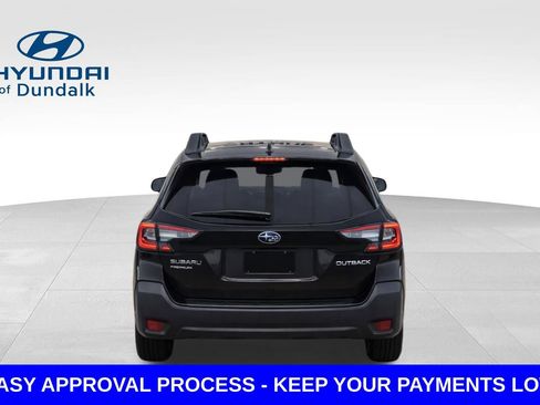 Used 2023 Subaru Outback Premium image 8