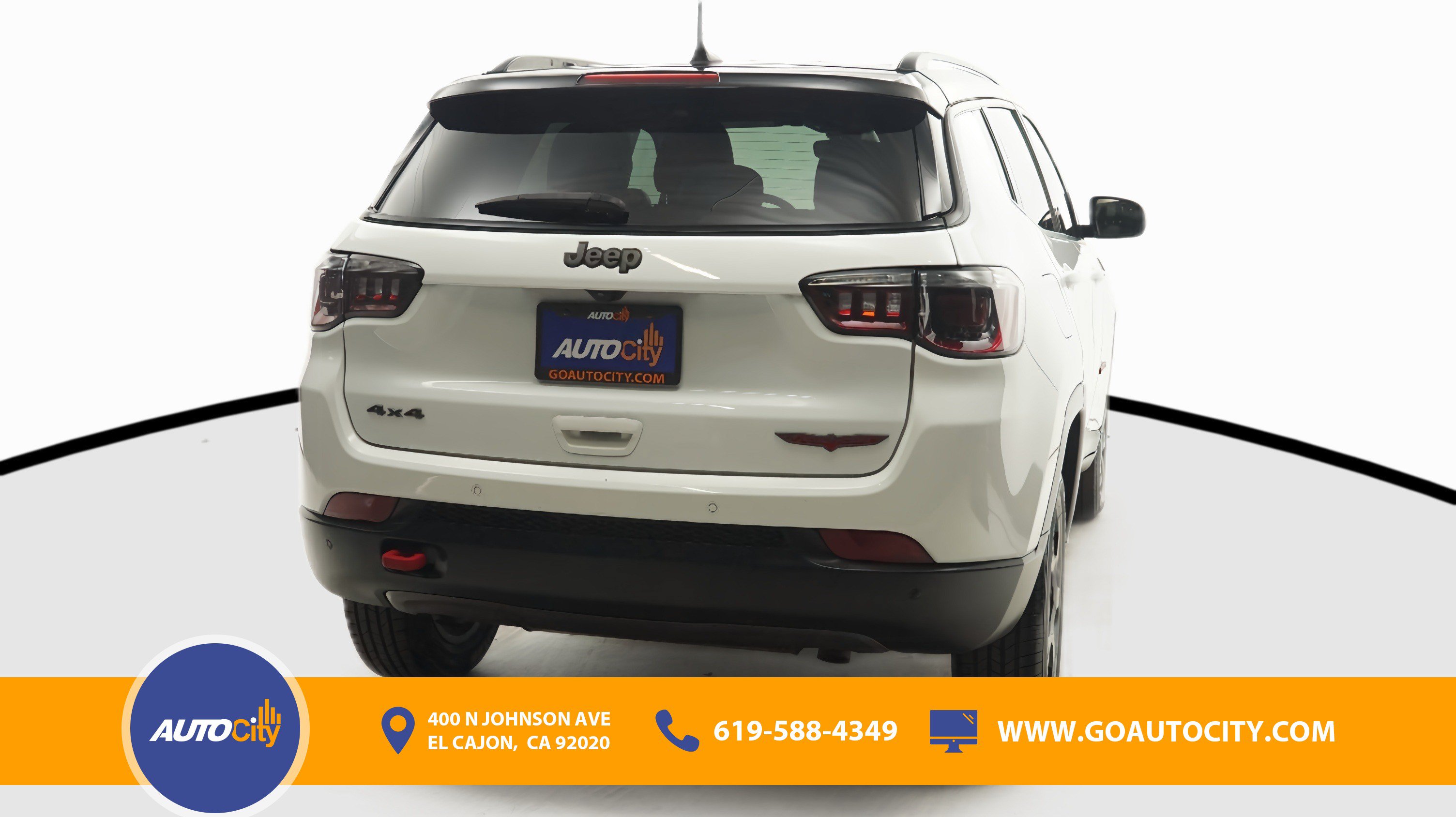 Used 2023 Jeep Compass Trailhawk AWD/4WD image 10
