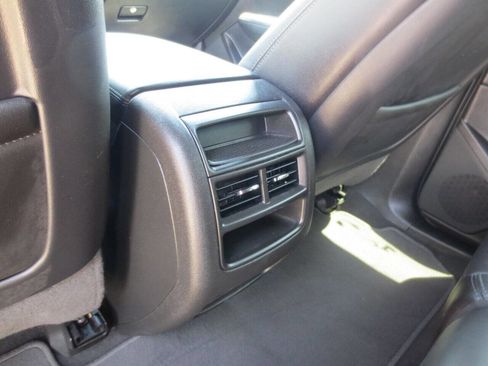 Used 2020 Cadillac XT5 Premium Luxury image 16