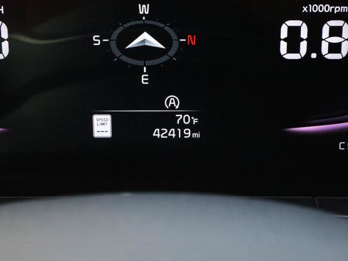 Used 2025 Kia Telluride S image 35