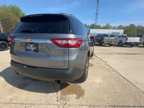 Used 2019 Chevrolet Traverse LT w/ LT Premium Package AWD/4WD image 8
