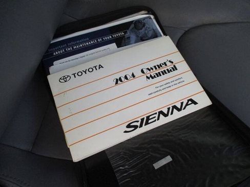 Used 2004 Toyota Sienna XLE AWD/4WD image 24