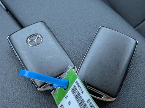 Certified 2025 MAZDA CX-50 AWD 2.5 Turbo w/ Weather Package image 31