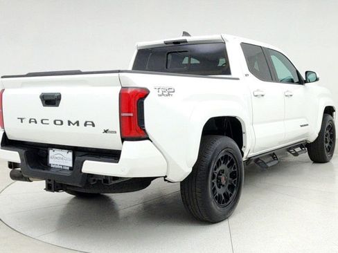 Used 2024 Toyota Tacoma TRD Sport image 5