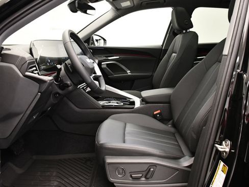 Used 2025 Audi Q5 Premium w/ Convenience Package AWD/4WD image 36