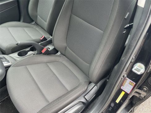 Used 2022 Hyundai Accent SE w/ Cargo Package FWD image 12