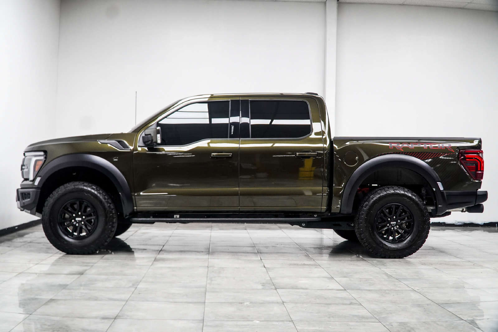 Used 2026 Ford F150 Raptor AWD/4WD image 11