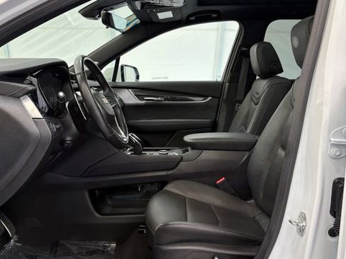 Used 2024 Cadillac XT6 Sport w/ Technology Package AWD/4WD image 15