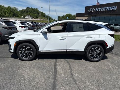 New 2026 Hyundai Tucson Limited AWD/4WD image 2