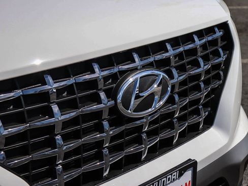 New 2026 Hyundai Venue SEL FWD image 5
