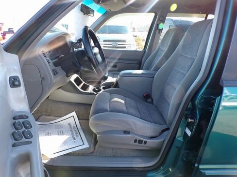 Used 1998 Ford Explorer Limited image 12