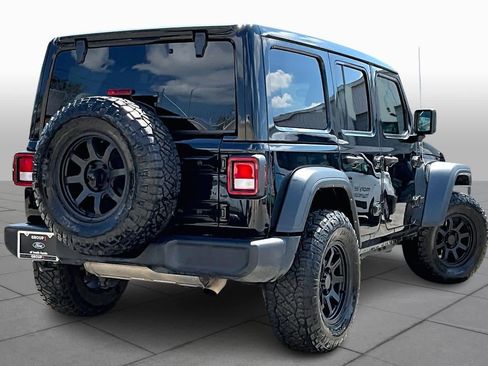 Used 2022 Jeep Wrangler Unlimited Sport w/ Sun And Sound Package AWD/4WD image 13
