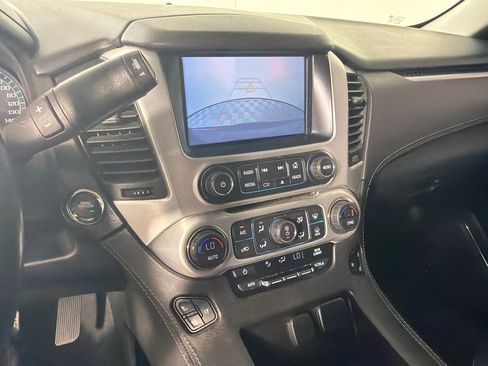 Used 2019 GMC Yukon SLT w/ Premium Edition AWD/4WD image 18