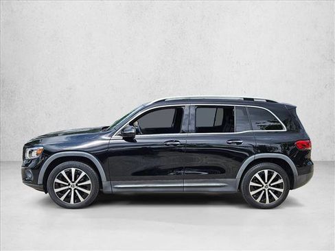 Used 2022 Mercedes-Benz GLB 250 image 6